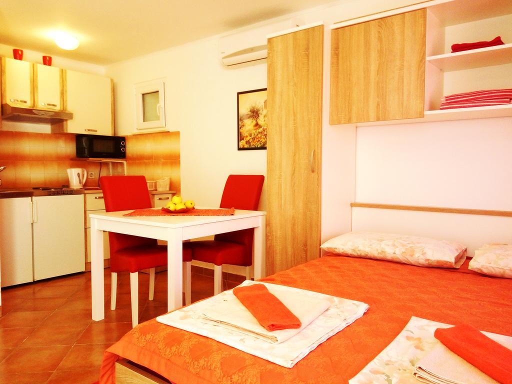 Guest House Kate Mlini Kültér fotó