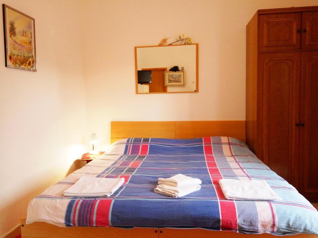 Guest House Kate Mlini Kültér fotó